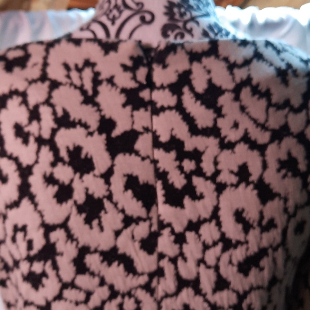 Dress - Picture 5 of 7